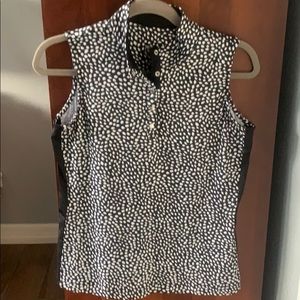 Sleeveless golf/tennis shirt